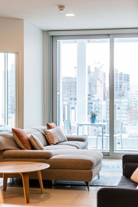 Stylish And Comfortable, Views Over Gouger St! - Kawana Tourism 3