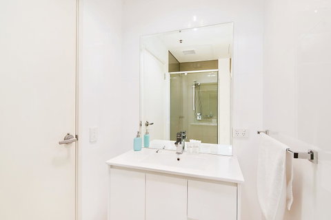 Stylish And Comfortable, Views Over Gouger St! - Kawana Tourism 15