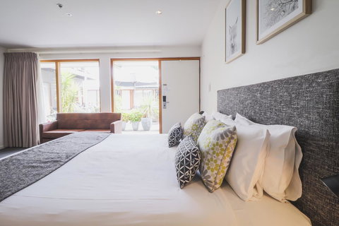 Manna By Haus - Kawana Tourism 8