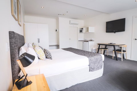 Manna By Haus - Kawana Tourism 11