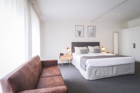 Manna By Haus - Kawana Tourism 12