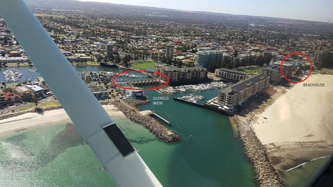 Acaill Accommodation Esplanade Living Self Check-In Self Check-Out - Kawana Tourism 15