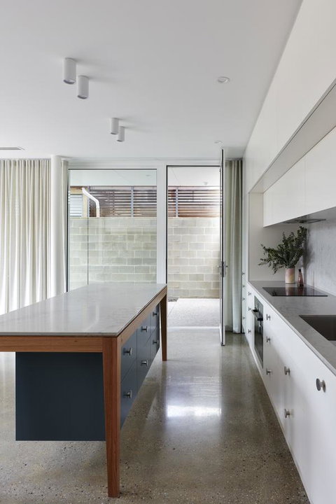 Swainson On Castle - Kawana Tourism 7
