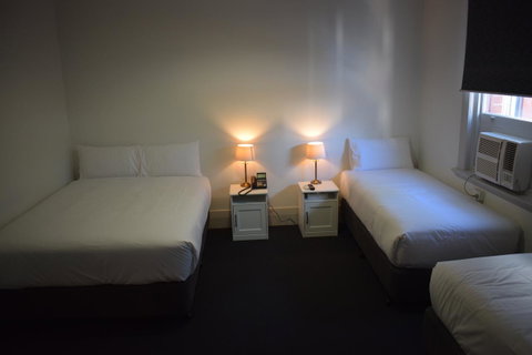 Ambassadors Hotel - Kawana Tourism 15