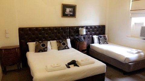Ambassadors Hotel - Kawana Tourism 30