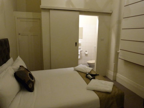 Ambassadors Hotel - Kawana Tourism 11
