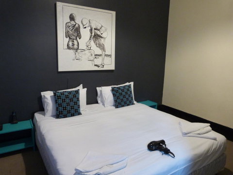 Ambassadors Hotel - Kawana Tourism 31