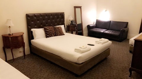 Ambassadors Hotel - Kawana Tourism 29
