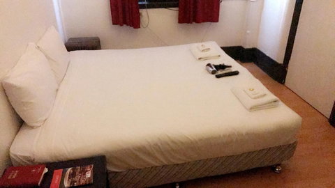 Ambassadors Hotel - Kawana Tourism 42