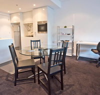 Luxury City Apt with Pool Gym Spa Netflix - Kawana Tourism