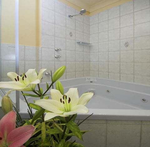 Victoria Hotel Strathalbyn - Kawana Tourism 7