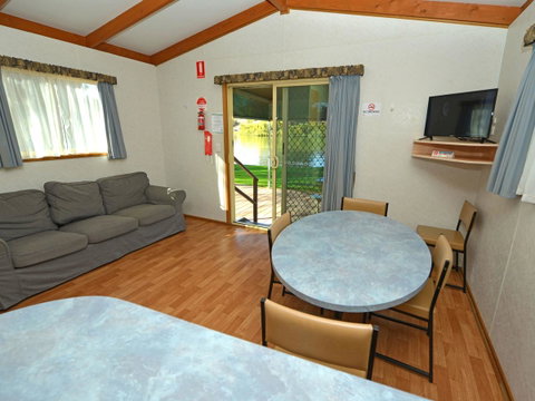 Echo Holiday Parks - Renmark - Kawana Tourism 17