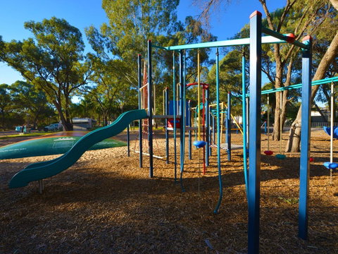 Echo Holiday Parks - Renmark - Kawana Tourism 8