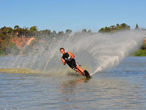 Echo Holiday Parks - Renmark - Kawana Tourism 6