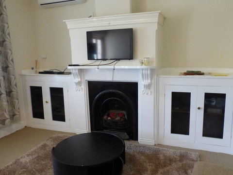 Andy\'s Accommodation - Kawana Tourism 6