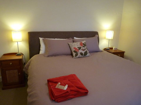 Andy\'s Accommodation - Kawana Tourism 1