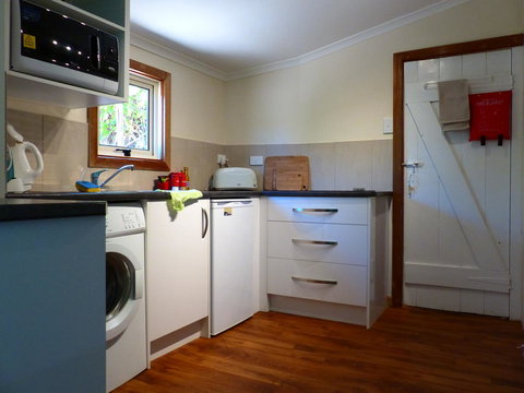 Andy\'s Accommodation - Kawana Tourism 15