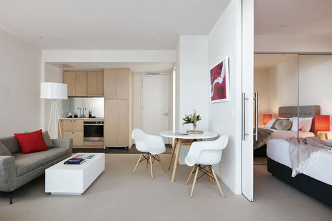 Art Series - The Watson - Kawana Tourism 16