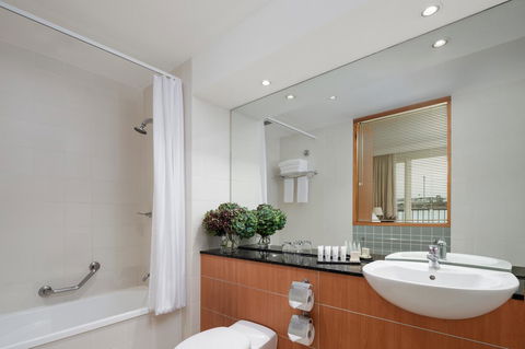 Rydges Newcastle - Kawana Tourism 20