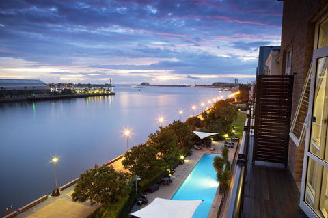 Rydges Newcastle - Kawana Tourism 0