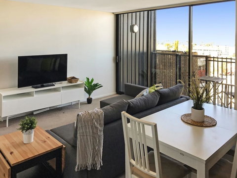 Modern 2 Bedroom+WIFI/Netflix/Parking+Great Views! - Kawana Tourism 42
