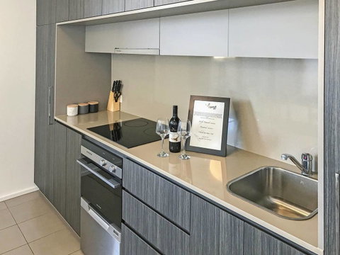 Modern 2 Bedroom+WIFI/Netflix/Parking+Great Views! - Kawana Tourism 37