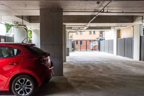 Modern 2 Bedroom+WIFI/Netflix/Parking+Great Views! - Kawana Tourism 19