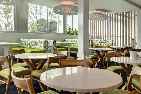 Walkers Arms Hotel - Kawana Tourism 4