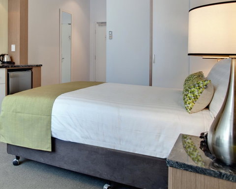 Walkers Arms Hotel - Kawana Tourism 13