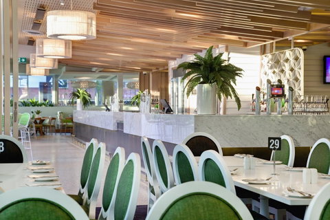 Walkers Arms Hotel - Kawana Tourism 12
