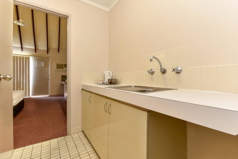 Sanno Marracoonda Perth Airport Hotel - Kawana Tourism 21