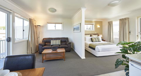 Harbour View Apartments - Kawana Tourism 2