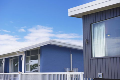 Harbour View Apartments - Kawana Tourism 32