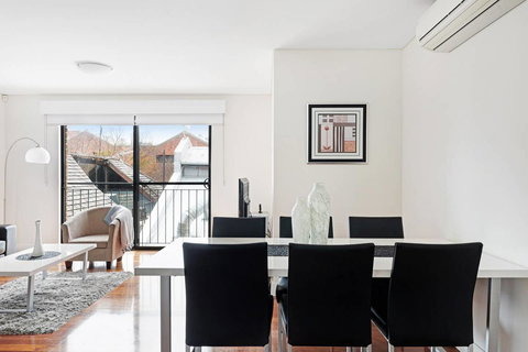 Parklane Apartments - Kawana Tourism 3