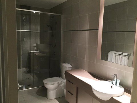 Parklane Apartments - Kawana Tourism 18