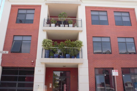 Parklane Apartments - Kawana Tourism 25