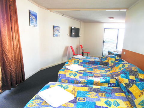 Econo Lodge Rivervale - Kawana Tourism 24