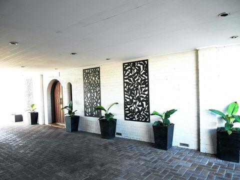 Econo Lodge Rivervale - Kawana Tourism 11