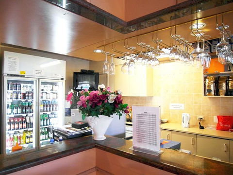 Econo Lodge Rivervale - Kawana Tourism 14
