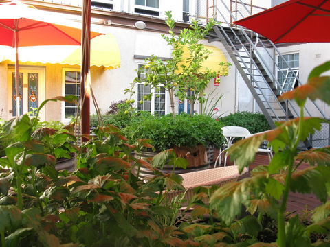 European Hotel - Kawana Tourism 9