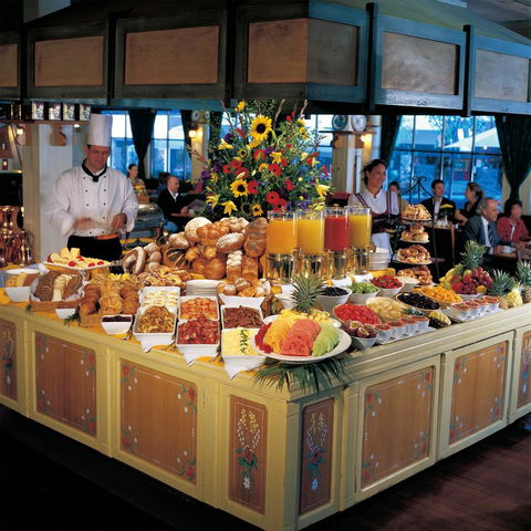 European Hotel - Kawana Tourism 1