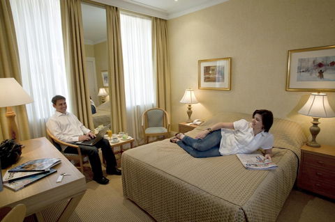 European Hotel - Kawana Tourism 8