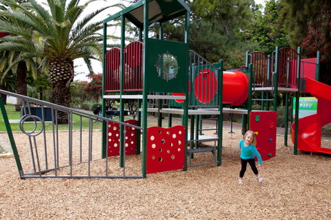 Perth Short Stays - Kawana Tourism 42