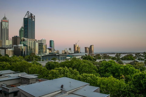 Perth Short Stays - Kawana Tourism 4