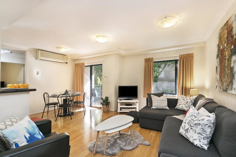 Perth Short Stays - Kawana Tourism 30