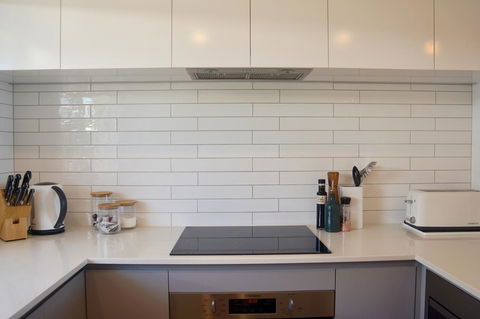 Cottesloe Beachfront Ocean View Apartment - Kawana Tourism 11