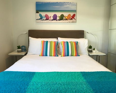 Cottesloe Beachfront Ocean View Apartment - Kawana Tourism 9