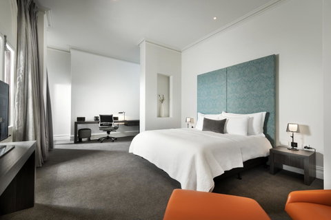 The Melbourne Hotel - Kawana Tourism 21