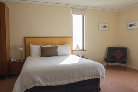 Ocean Beach Hotel - Kawana Tourism 1