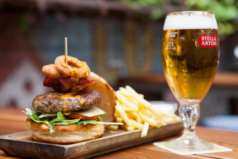 Nightcap At Belgian Beer Cafe - Kawana Tourism 9